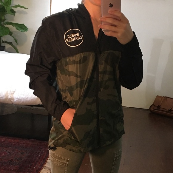 Black and Camo Valor World Changer Jacket - Picture 6 of 6